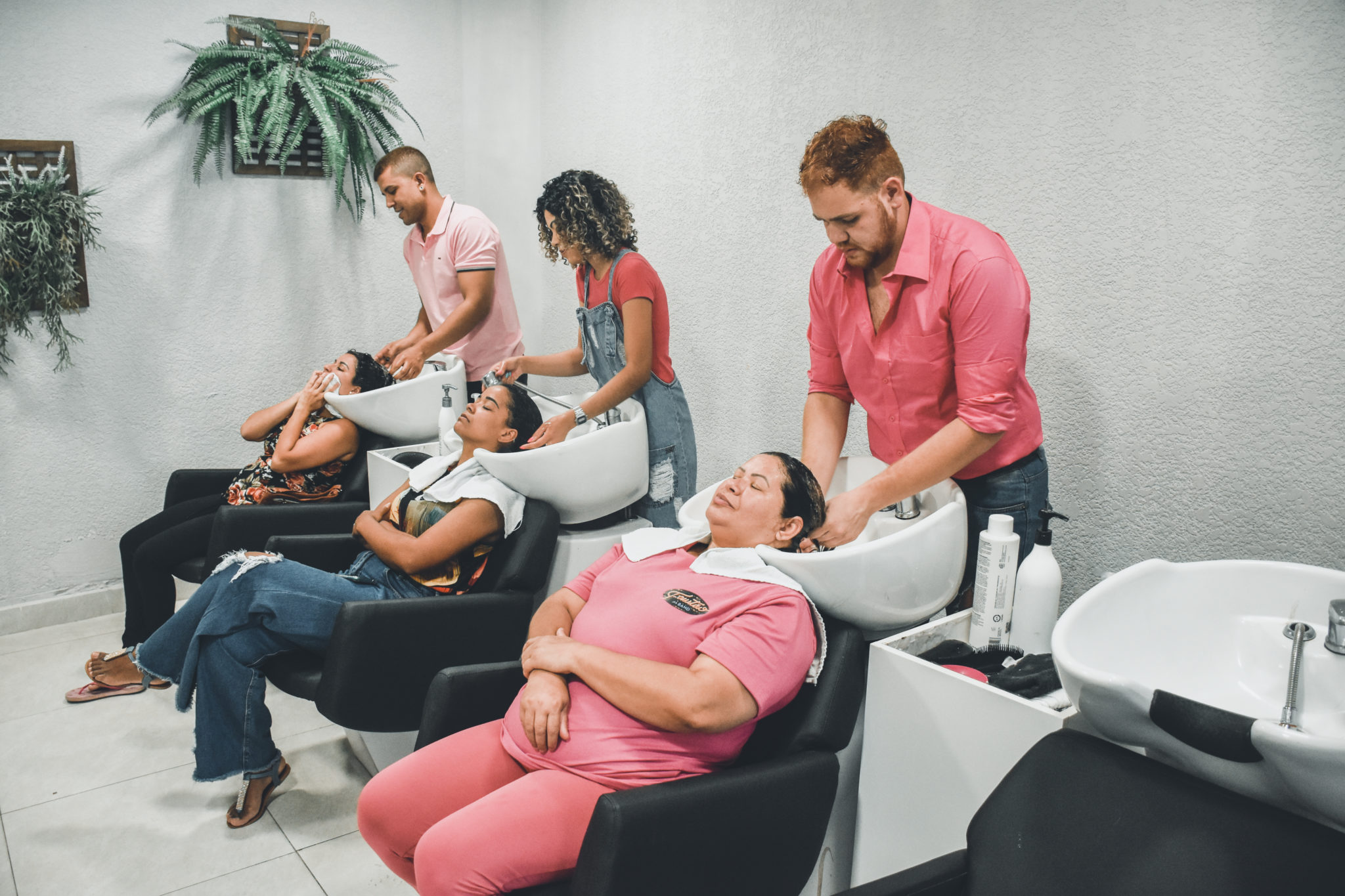 Fundo Social realiza Dia de Beleza de Ester para as mulheres de Cajamar ...