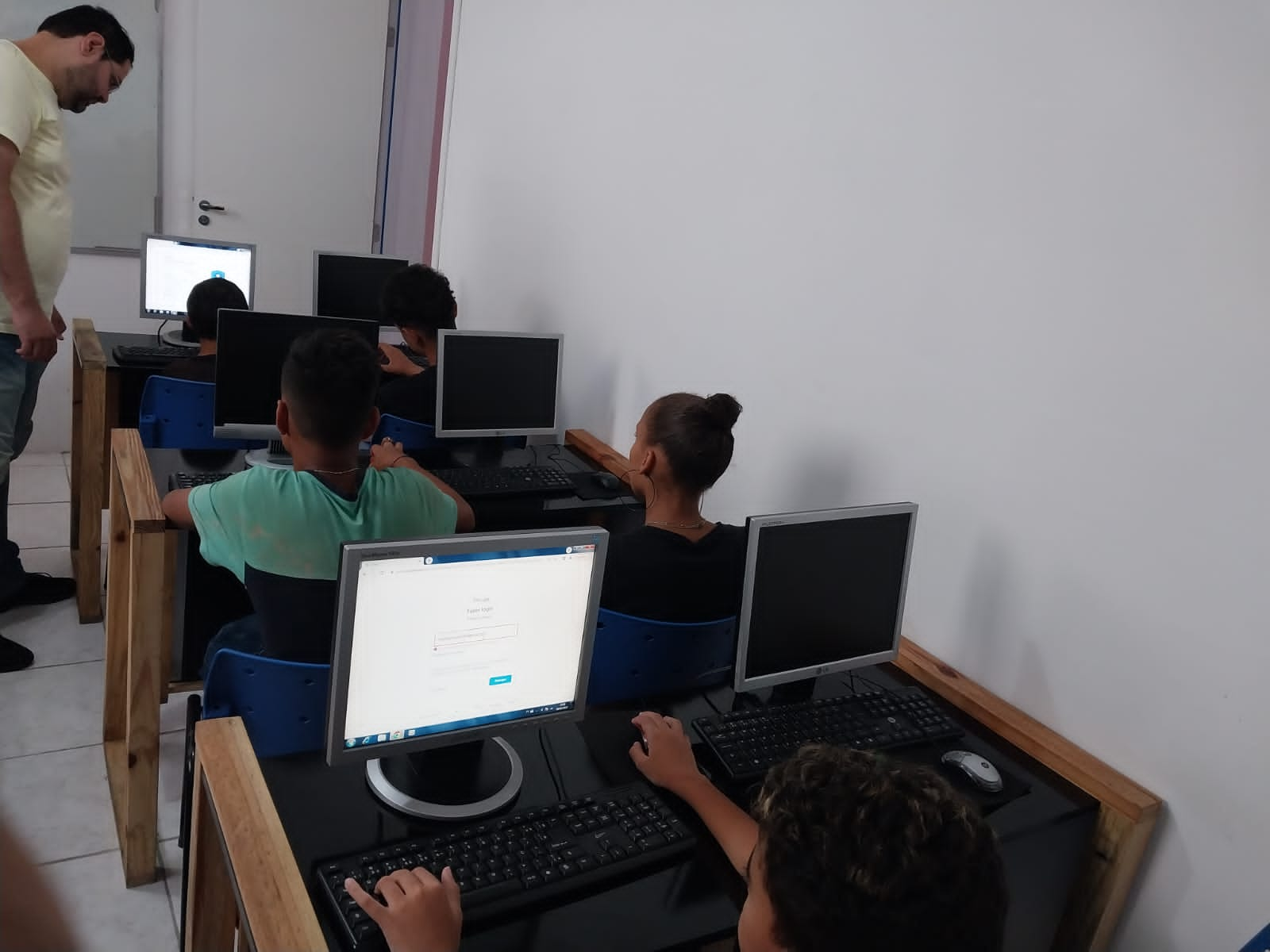 INFORMÁTICA NA ESCOLA 1º DE MAIO: abril 2019